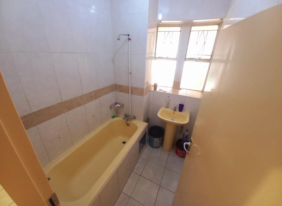 2 Bedroom Property for Sale in Muckleneuk Gauteng
