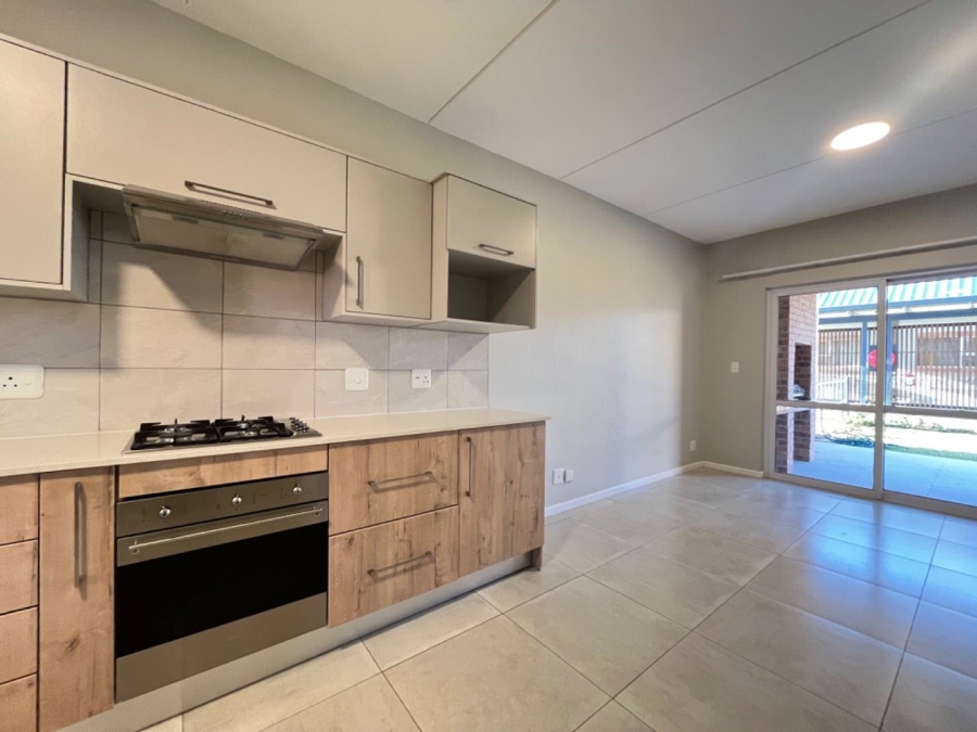 To Let 2 Bedroom Property for Rent in Equestria Gauteng