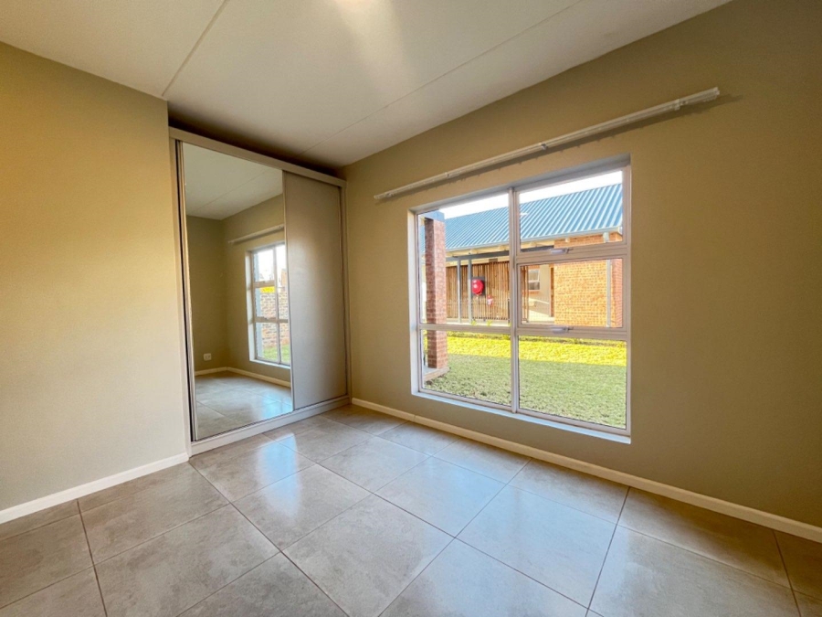To Let 2 Bedroom Property for Rent in Equestria Gauteng