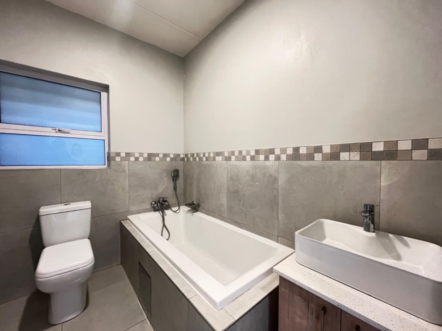 To Let 2 Bedroom Property for Rent in Equestria Gauteng