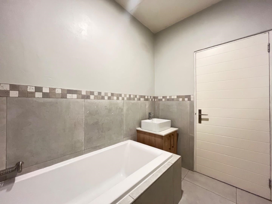 To Let 2 Bedroom Property for Rent in Equestria Gauteng