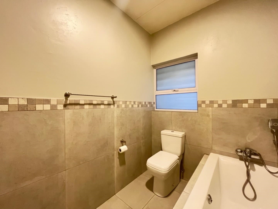 To Let 2 Bedroom Property for Rent in Equestria Gauteng