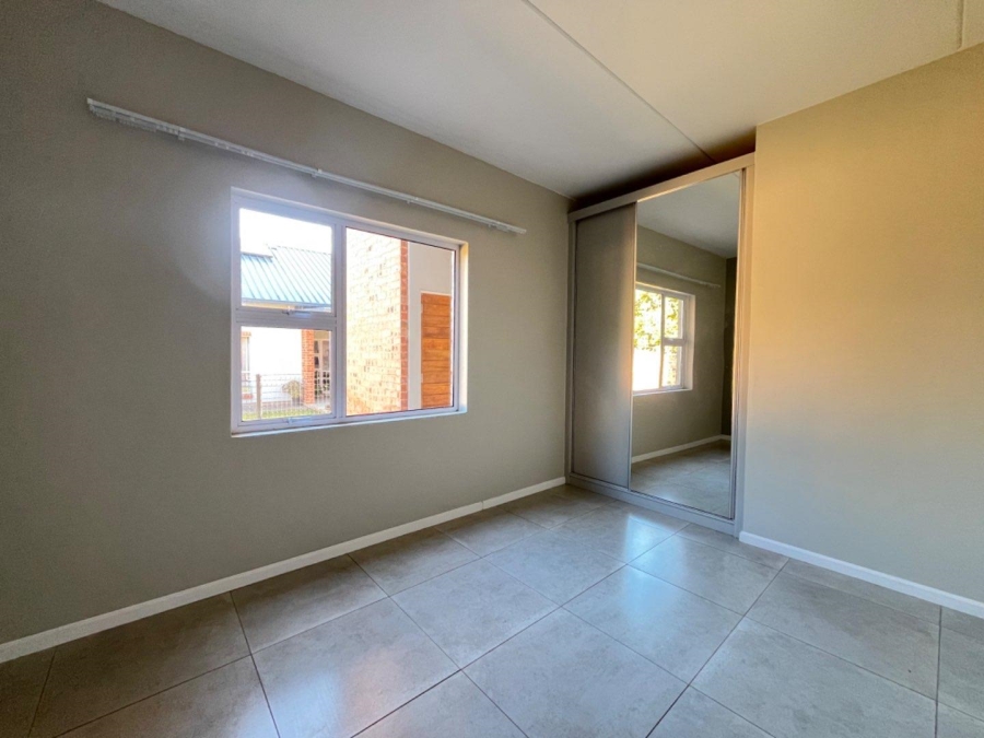 To Let 2 Bedroom Property for Rent in Equestria Gauteng