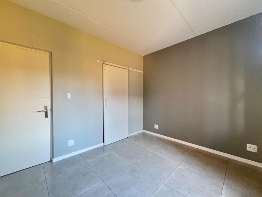To Let 2 Bedroom Property for Rent in Equestria Gauteng