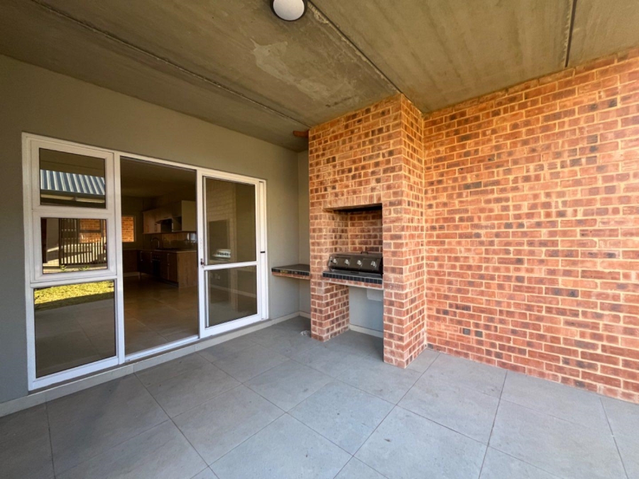 To Let 2 Bedroom Property for Rent in Equestria Gauteng