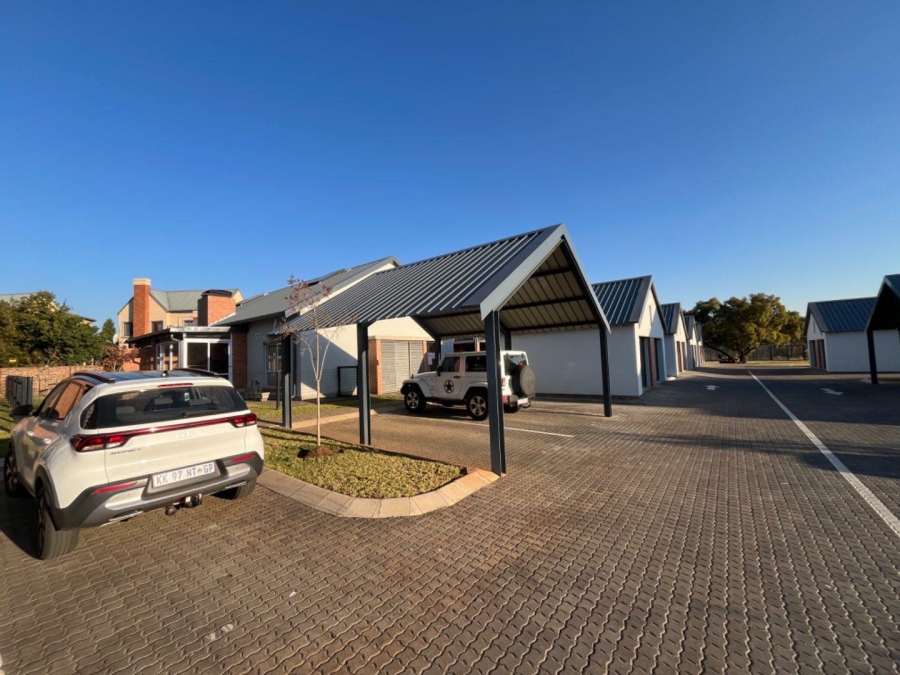 To Let 2 Bedroom Property for Rent in Equestria Gauteng