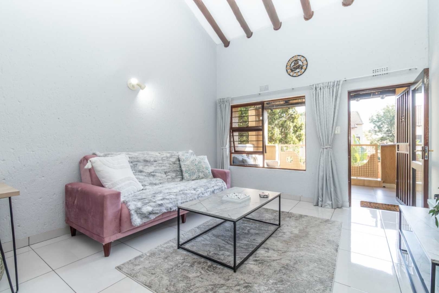 To Let 2 Bedroom Property for Rent in Paulshof Gauteng
