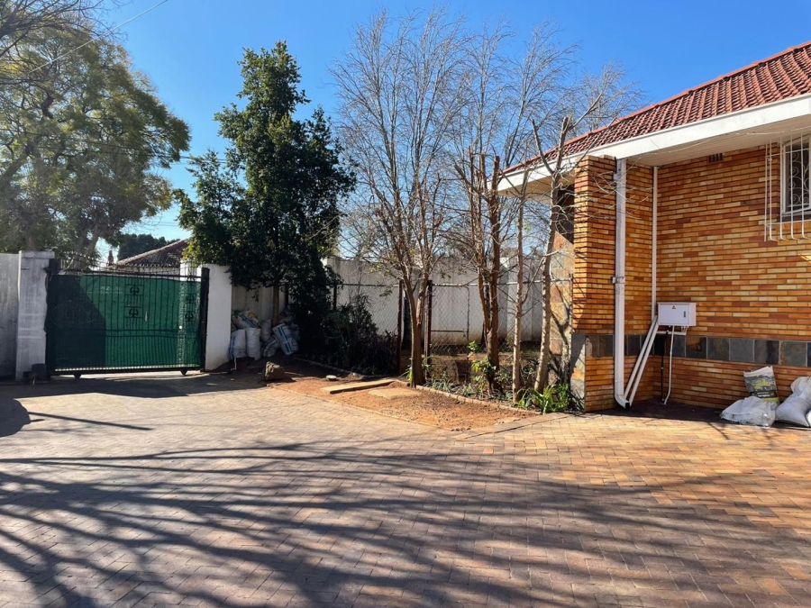To Let 2 Bedroom Property for Rent in Highlands Gauteng