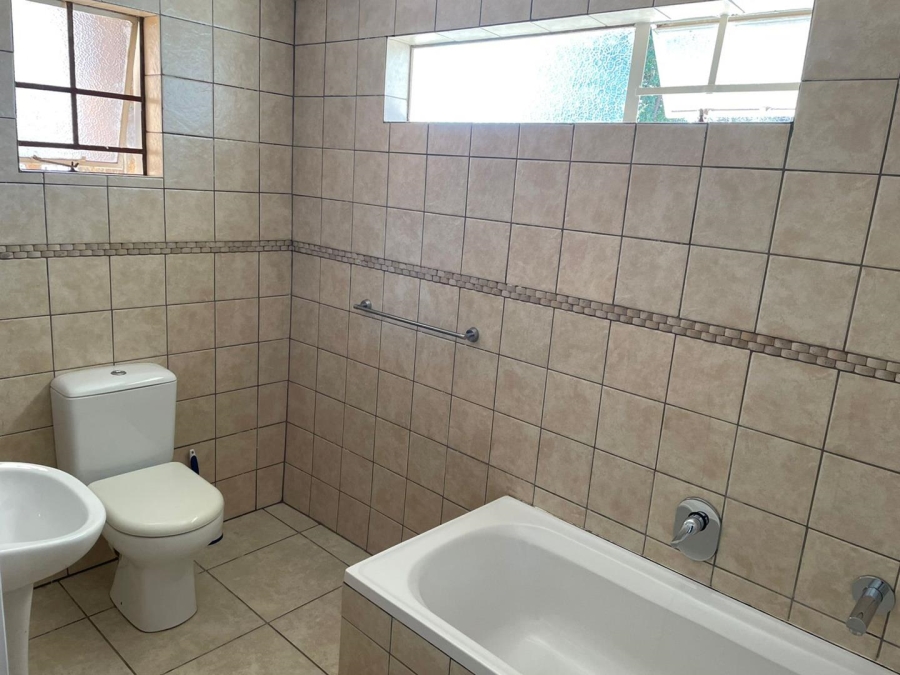 To Let 2 Bedroom Property for Rent in Highlands Gauteng