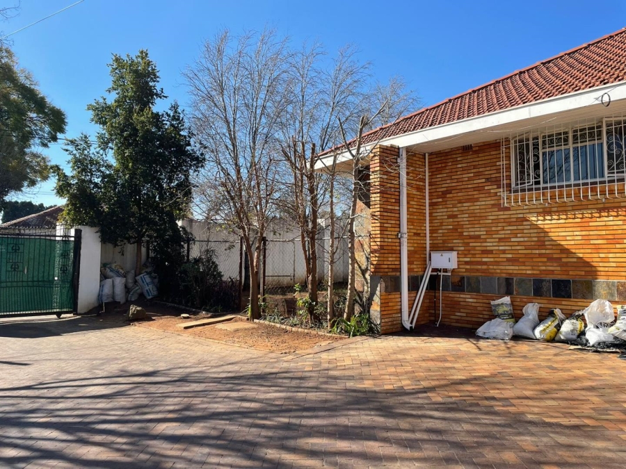 To Let 2 Bedroom Property for Rent in Highlands Gauteng