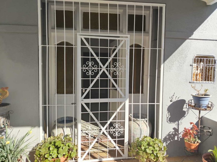 2 Bedroom Property for Sale in Malvern Gauteng