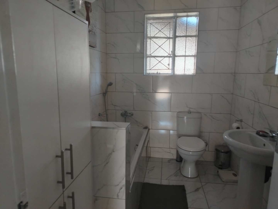 2 Bedroom Property for Sale in Malvern Gauteng