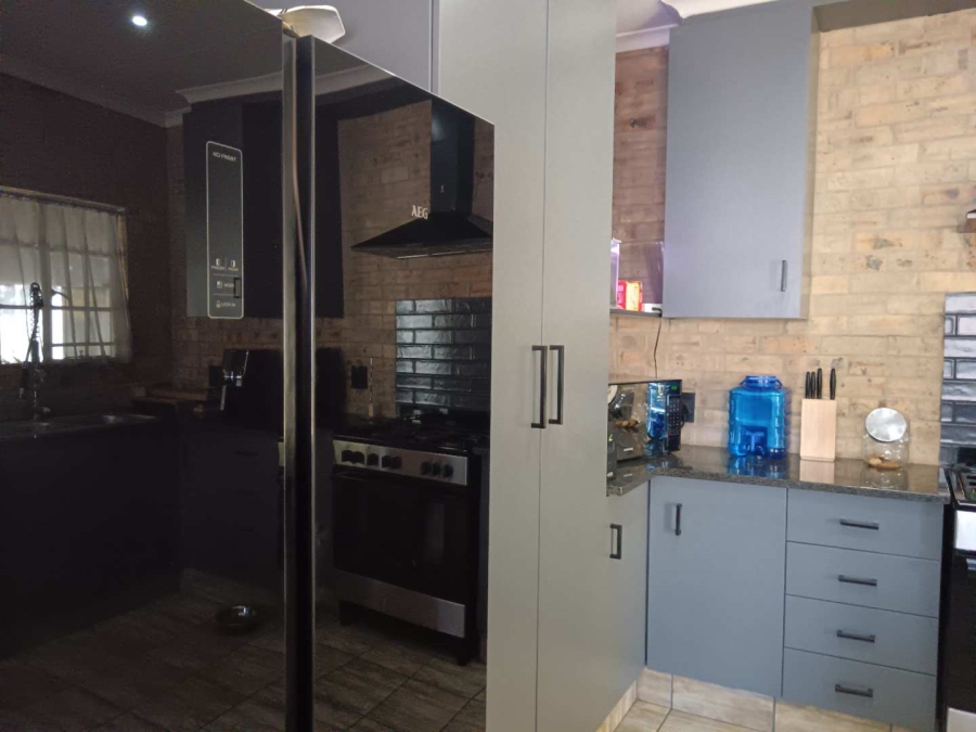 3 Bedroom Property for Sale in Parkrand Gauteng
