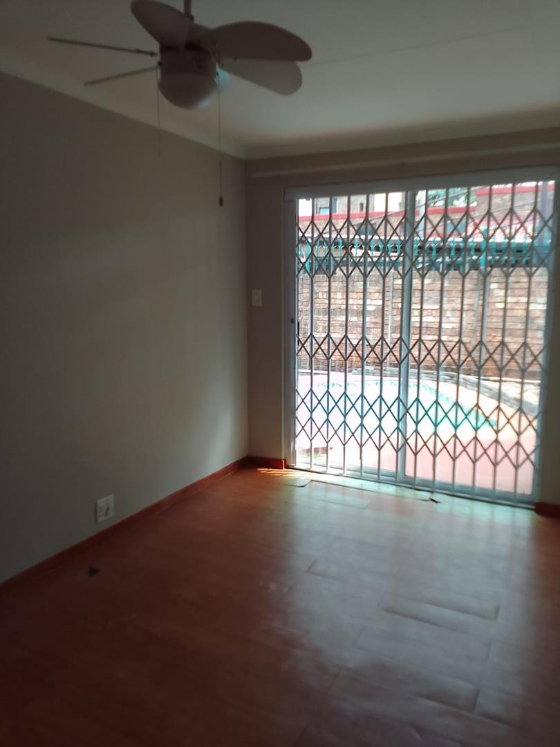 To Let 2 Bedroom Property for Rent in Weavind Park Gauteng
