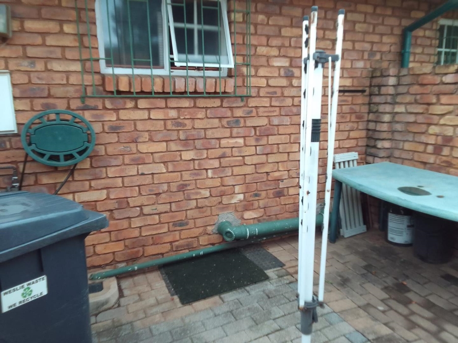 To Let 2 Bedroom Property for Rent in Weavind Park Gauteng