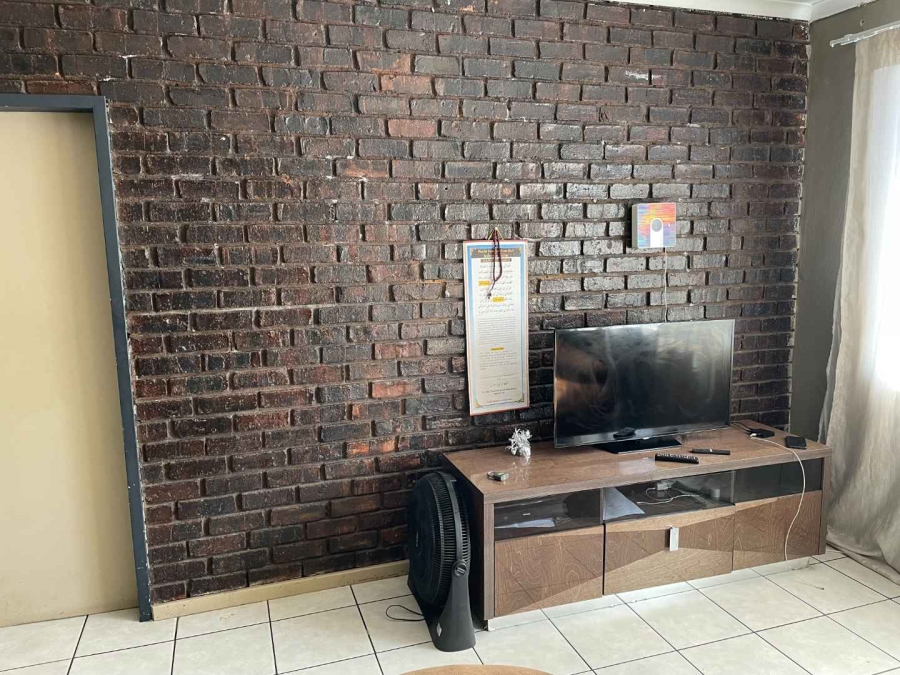 1 Bedroom Property for Sale in Pretoria West Gauteng