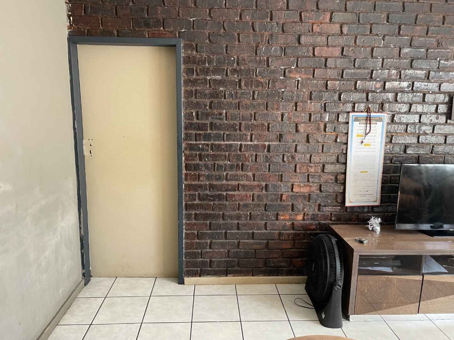 1 Bedroom Property for Sale in Pretoria West Gauteng