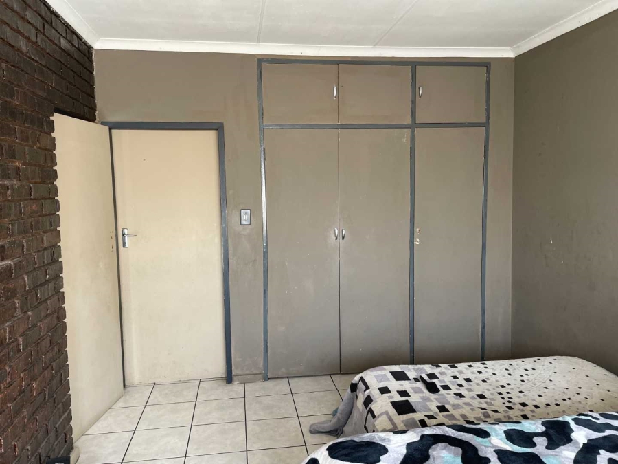 1 Bedroom Property for Sale in Pretoria West Gauteng
