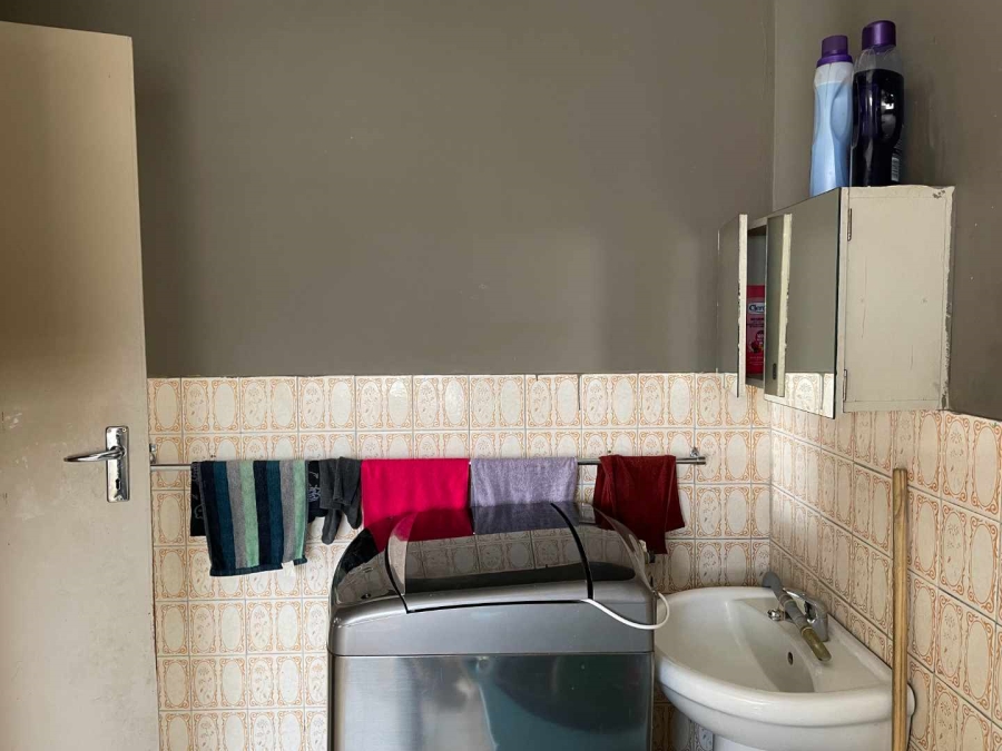 1 Bedroom Property for Sale in Pretoria West Gauteng