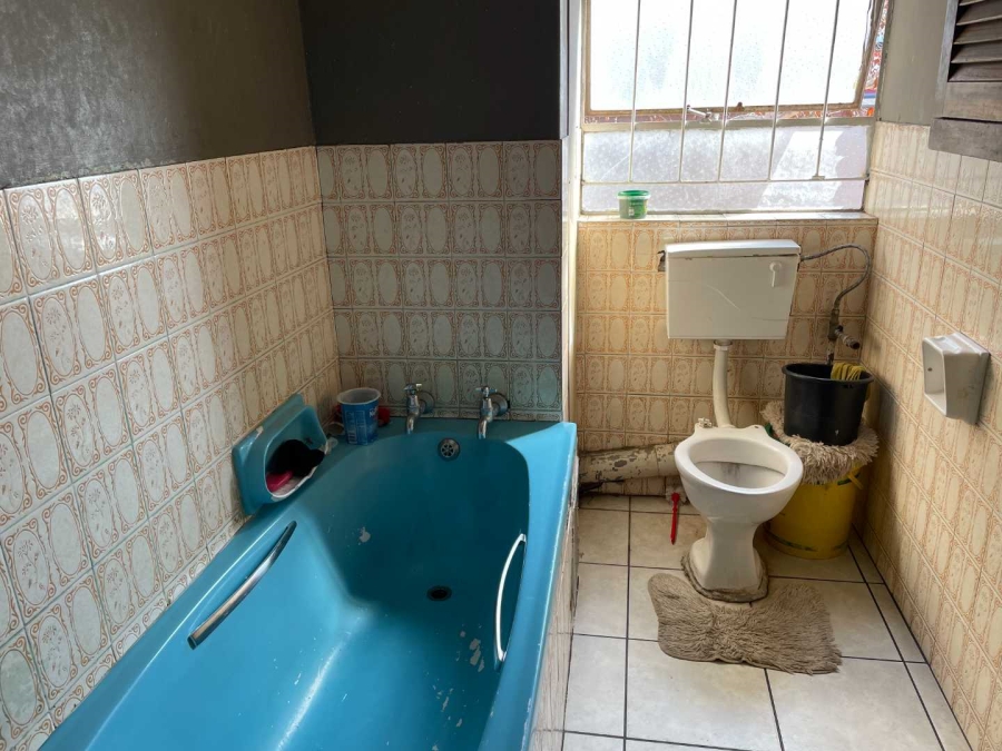 1 Bedroom Property for Sale in Pretoria West Gauteng