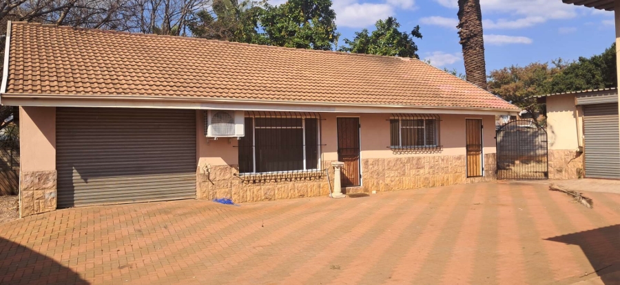 To Let 2 Bedroom Property for Rent in Clarina Gauteng