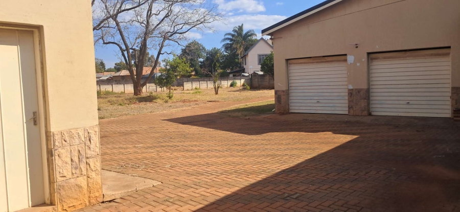 To Let 2 Bedroom Property for Rent in Clarina Gauteng