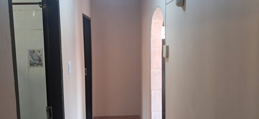 To Let 2 Bedroom Property for Rent in Clarina Gauteng