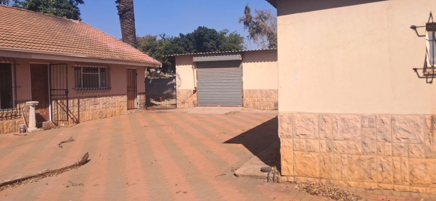 To Let 2 Bedroom Property for Rent in Clarina Gauteng