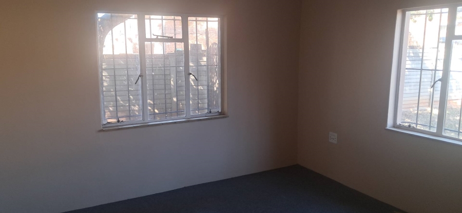 To Let 2 Bedroom Property for Rent in Clarina Gauteng