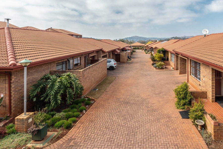 1 Bedroom Property for Sale in Wilro Park Gauteng
