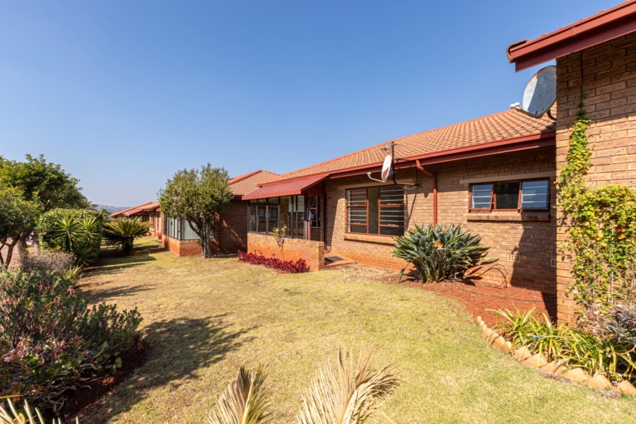 1 Bedroom Property for Sale in Wilro Park Gauteng