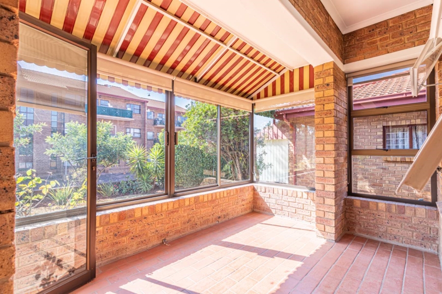 1 Bedroom Property for Sale in Wilro Park Gauteng