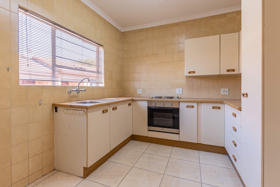 1 Bedroom Property for Sale in Wilro Park Gauteng