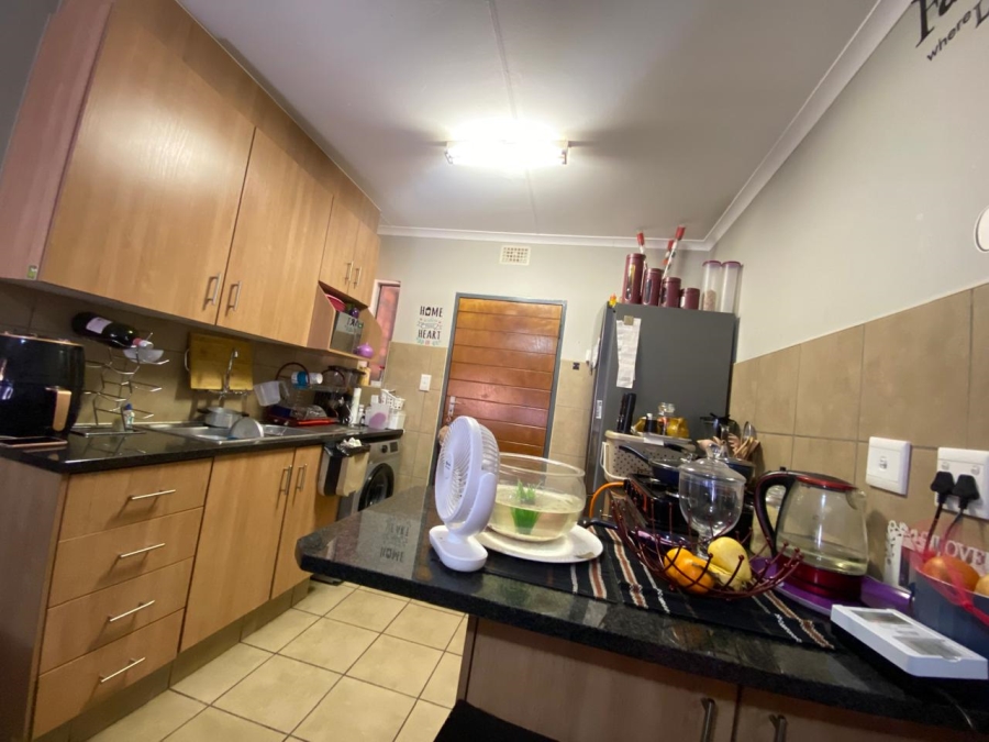 2 Bedroom Property for Sale in Alveda Park Gauteng