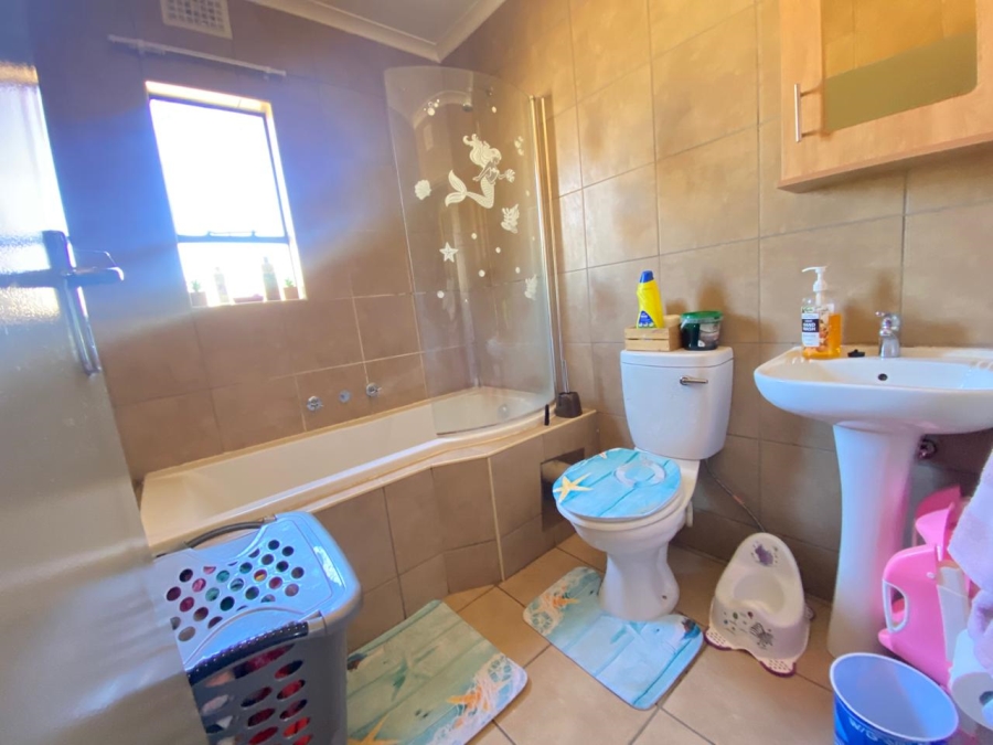 2 Bedroom Property for Sale in Alveda Park Gauteng