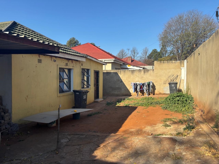 6 Bedroom Property for Sale in Kensington Gauteng