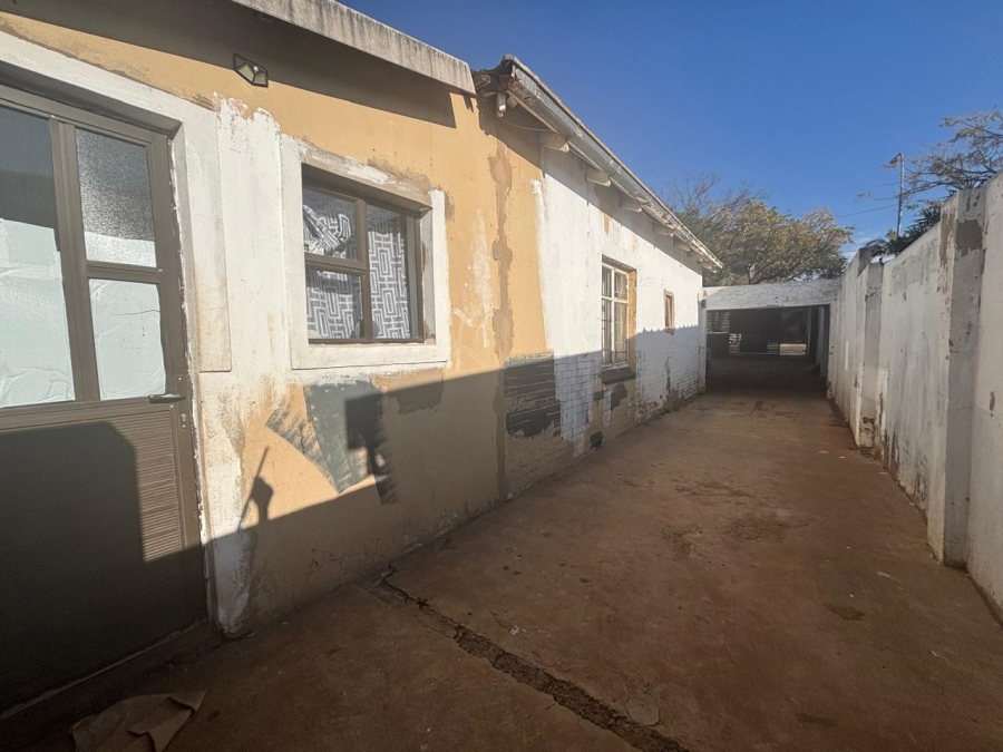 6 Bedroom Property for Sale in Kensington Gauteng