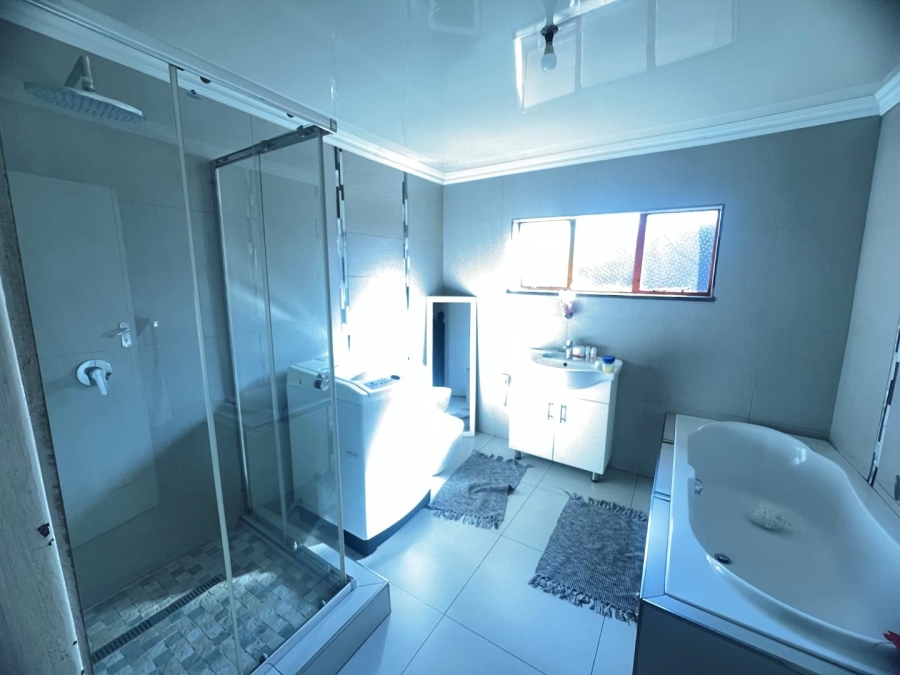 3 Bedroom Property for Sale in Katlehong Gauteng