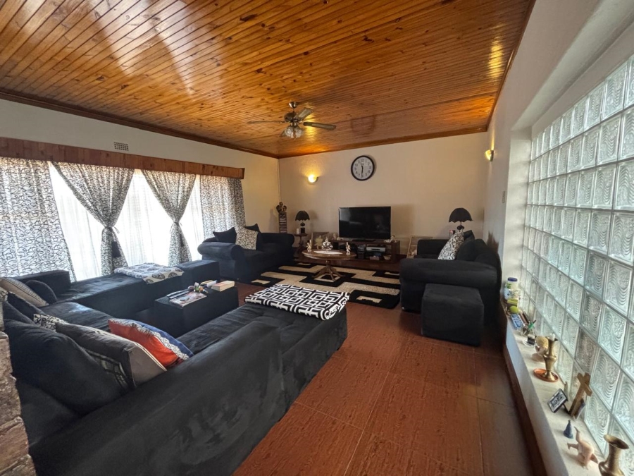 4 Bedroom Property for Sale in Tedderfield Gauteng