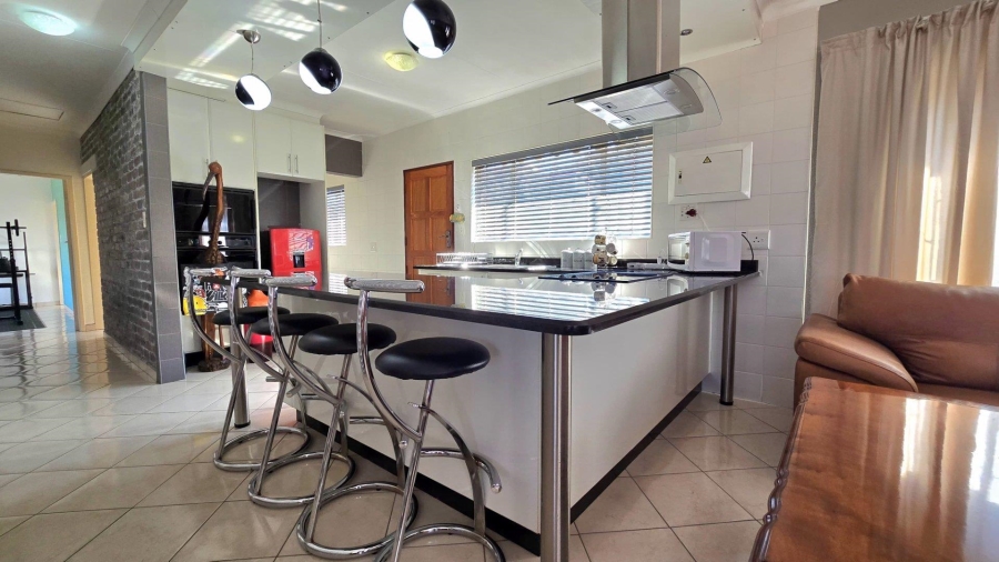 3 Bedroom Property for Sale in Oakdene Gauteng