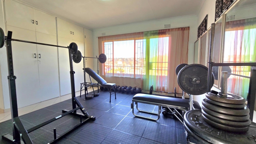 3 Bedroom Property for Sale in Oakdene Gauteng