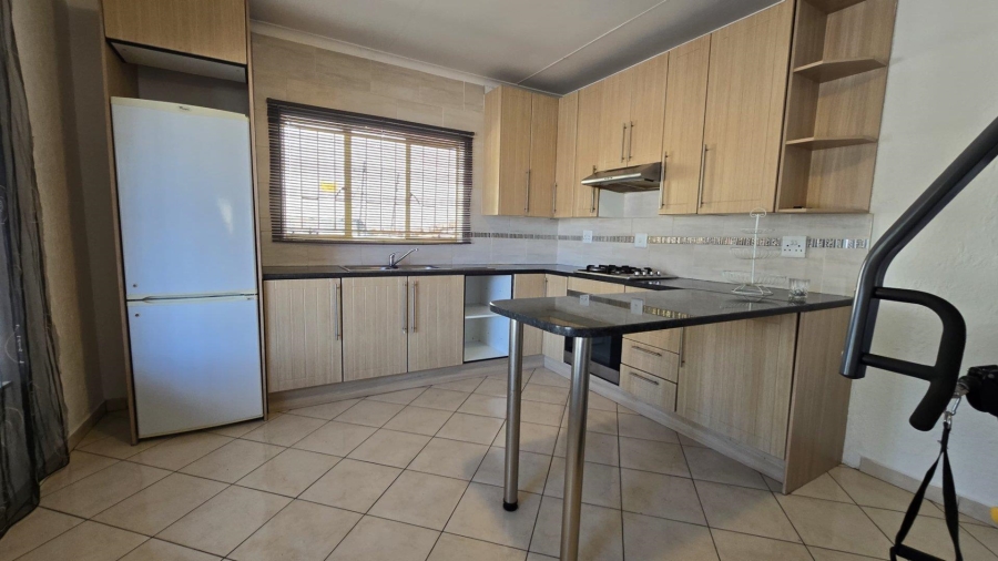 3 Bedroom Property for Sale in Oakdene Gauteng