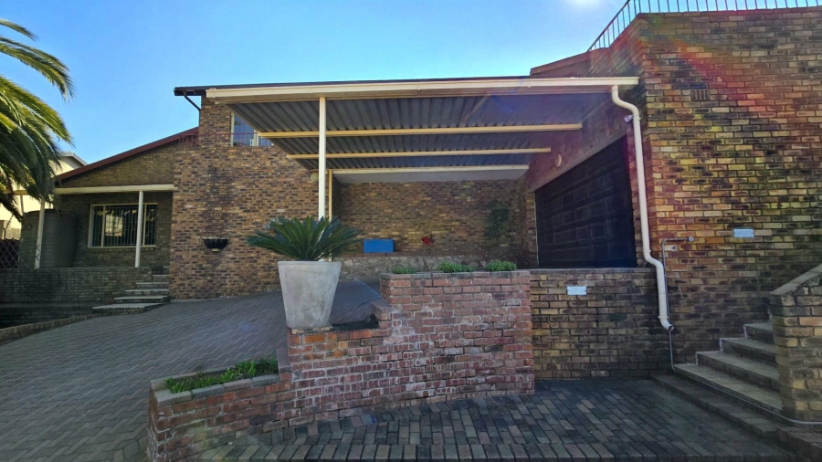 3 Bedroom Property for Sale in Oakdene Gauteng