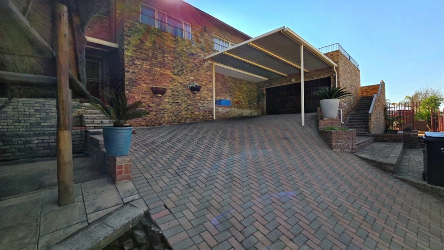3 Bedroom Property for Sale in Oakdene Gauteng