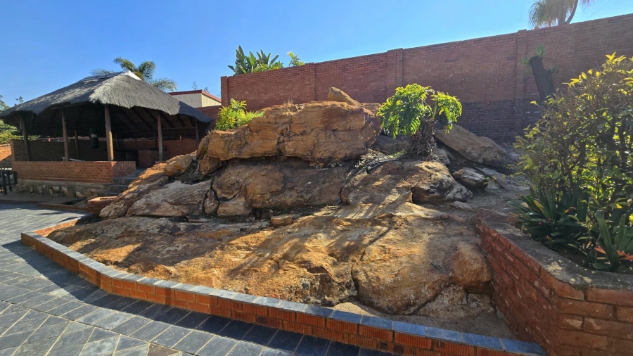 3 Bedroom Property for Sale in Oakdene Gauteng
