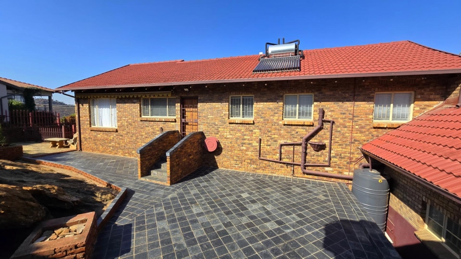 3 Bedroom Property for Sale in Oakdene Gauteng
