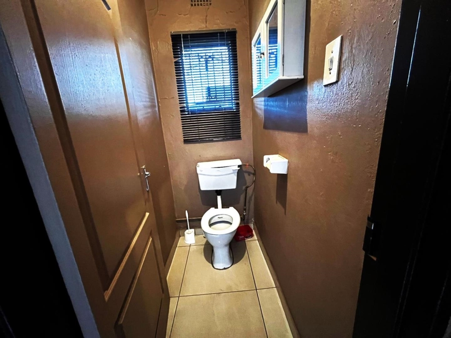 2 Bedroom Property for Sale in Tokoza Gauteng