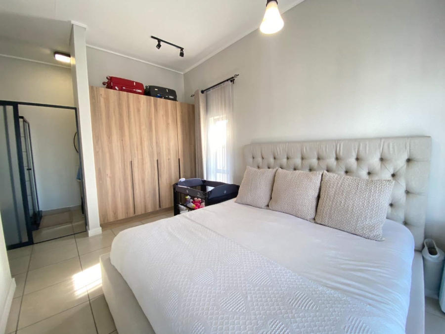 2 Bedroom Property for Sale in Mulbarton Gauteng