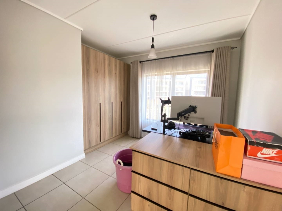 2 Bedroom Property for Sale in Mulbarton Gauteng