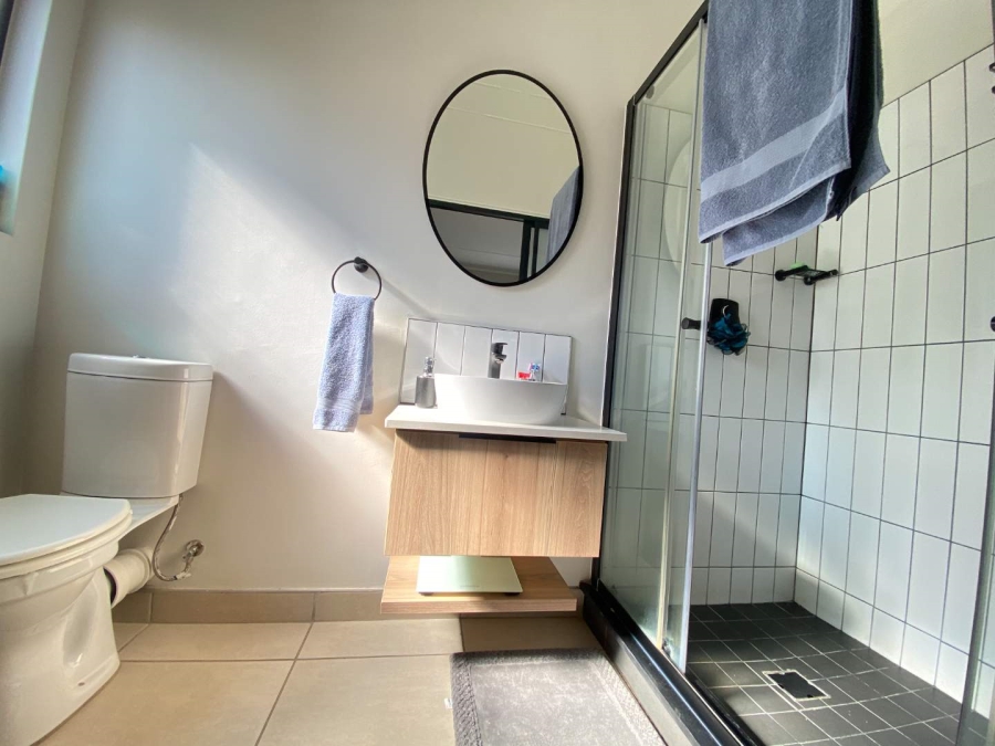 2 Bedroom Property for Sale in Mulbarton Gauteng